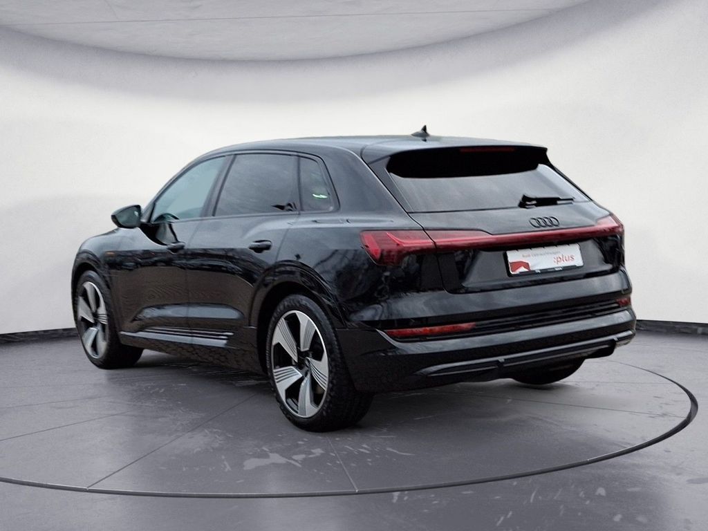 Audi e-tron 2022