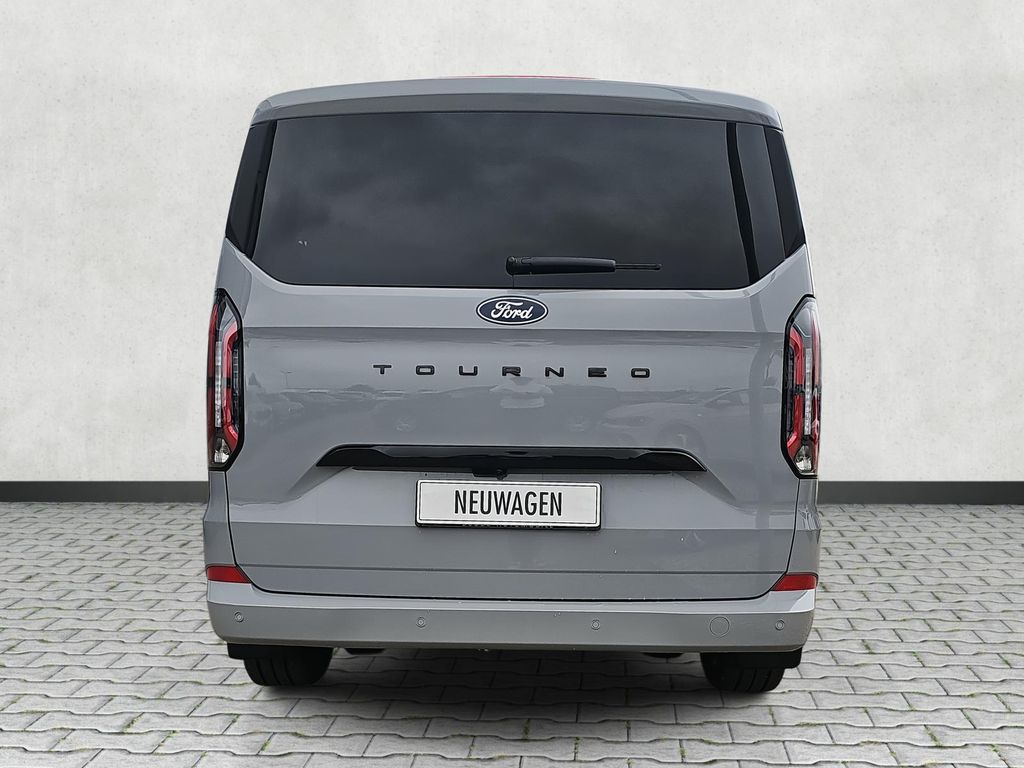 Ford Tourneo Custom 2025
