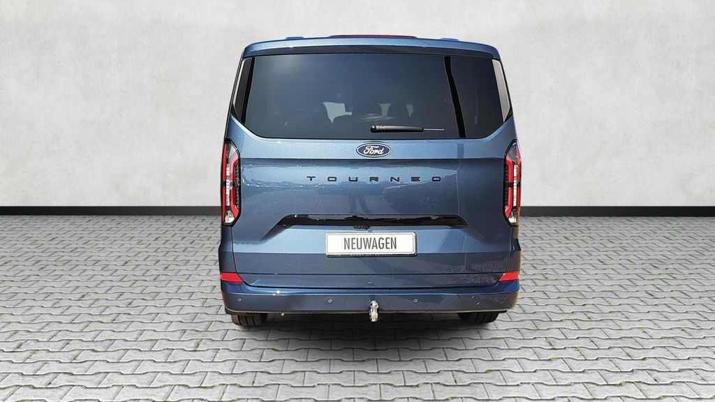 Ford Tourneo Custom 2025