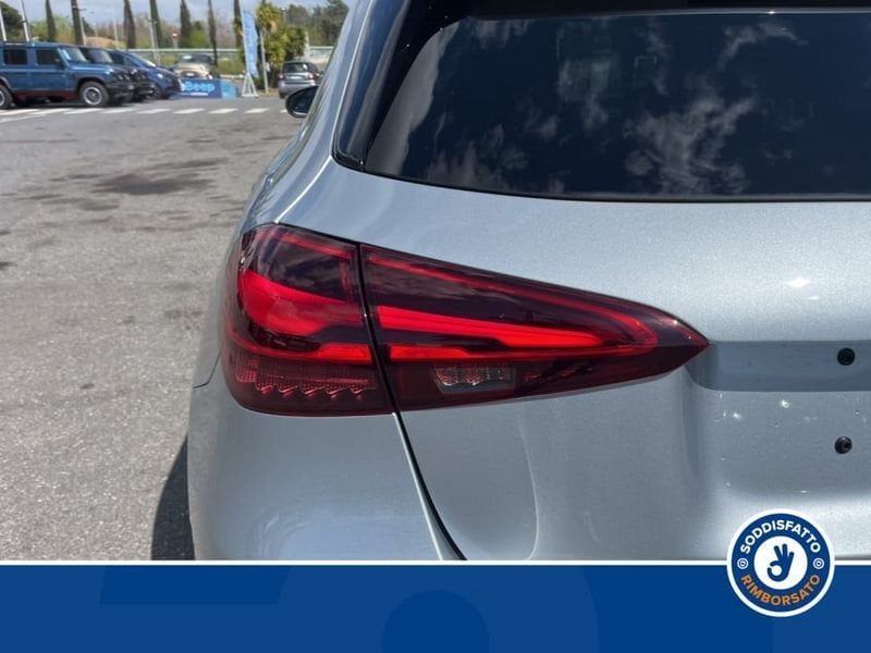 Mercedes-Benz A 180 2025