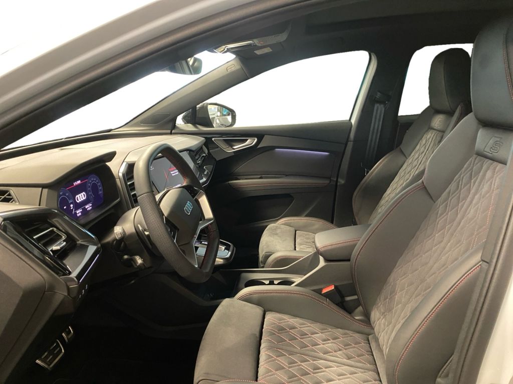 Audi Q4 e-tron 2025
