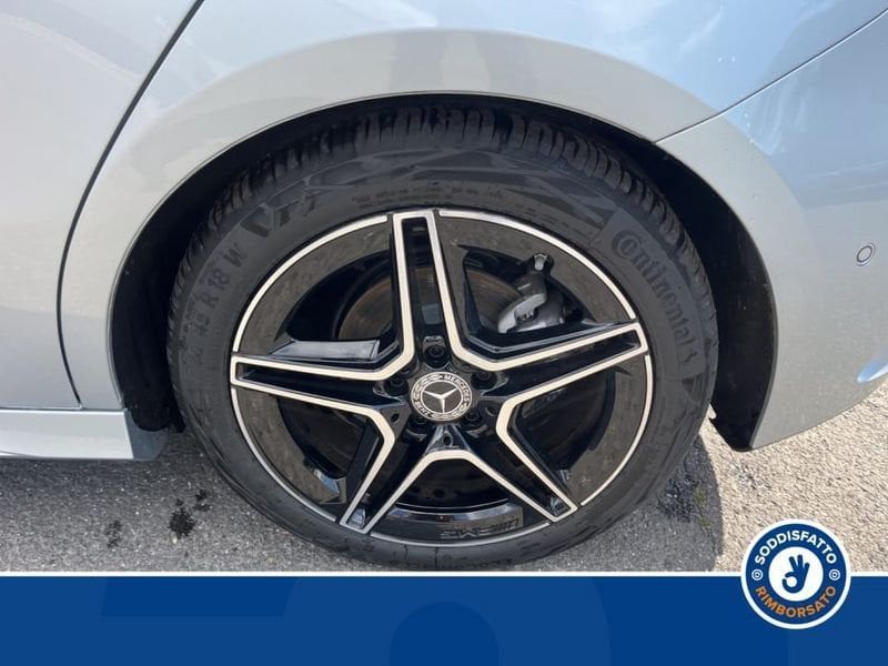 Mercedes-Benz A 180 2025