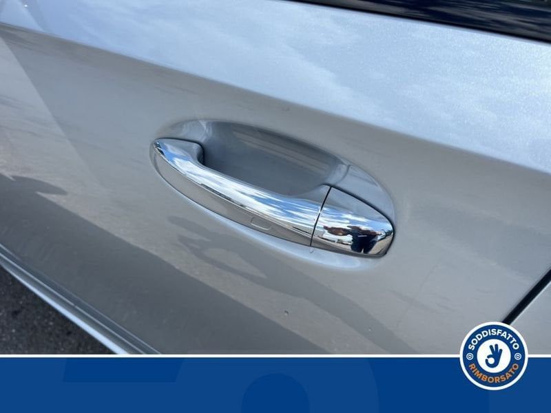 Mercedes-Benz A 180 2025