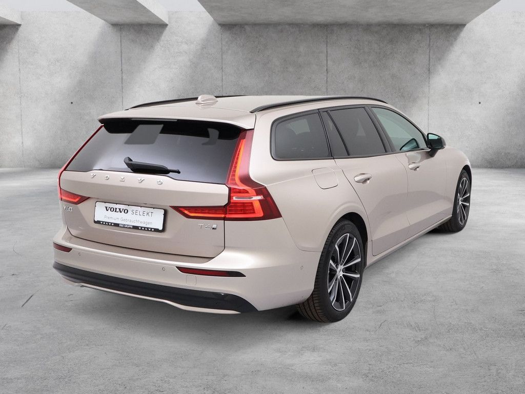 Volvo V60 2025