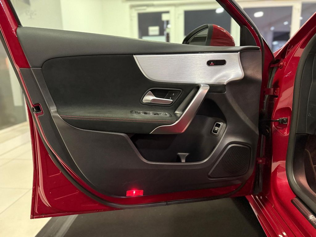 Mercedes-Benz A 250 2021