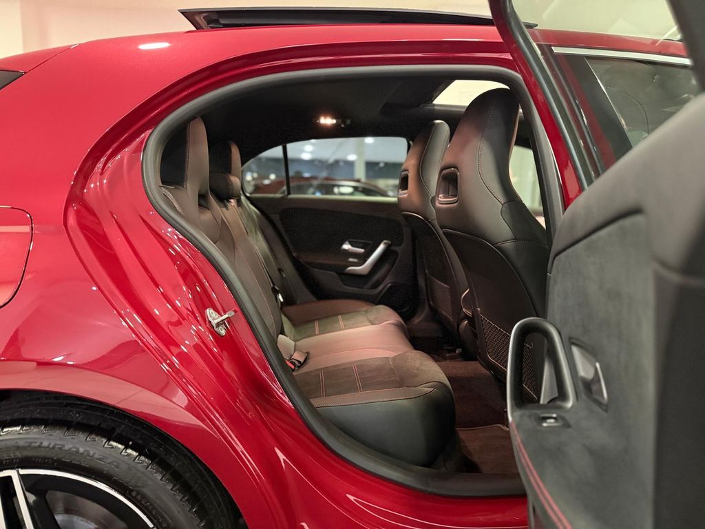 Mercedes-Benz A 250 2021