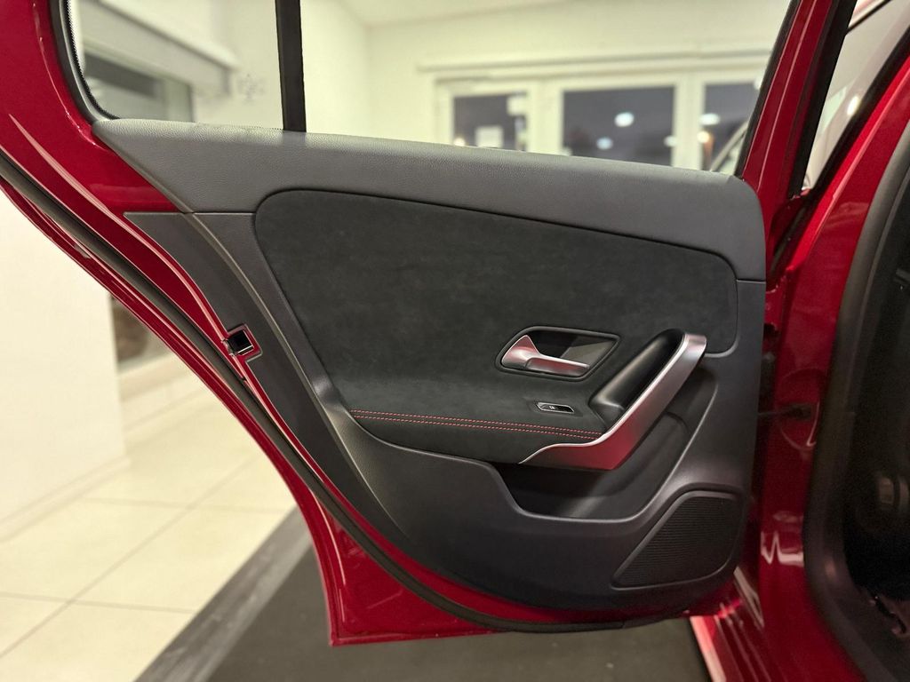 Mercedes-Benz A 250 2021