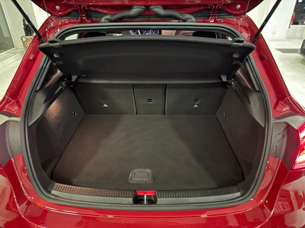 Mercedes-Benz A 250 2021