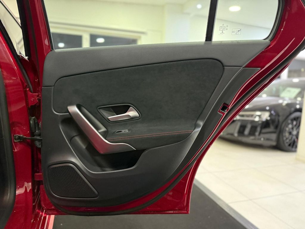 Mercedes-Benz A 250 2021