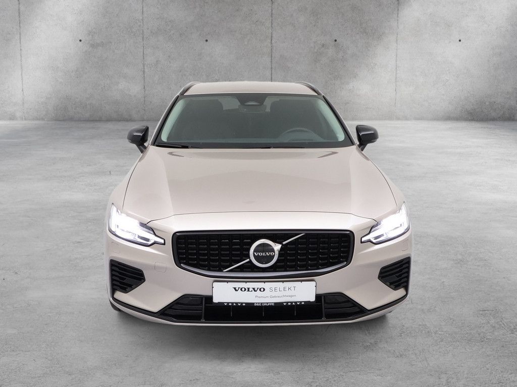 Volvo V60 2025