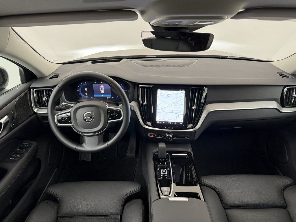 Volvo V60 2025
