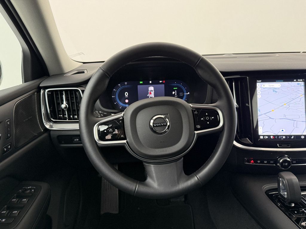 Volvo V60 2025