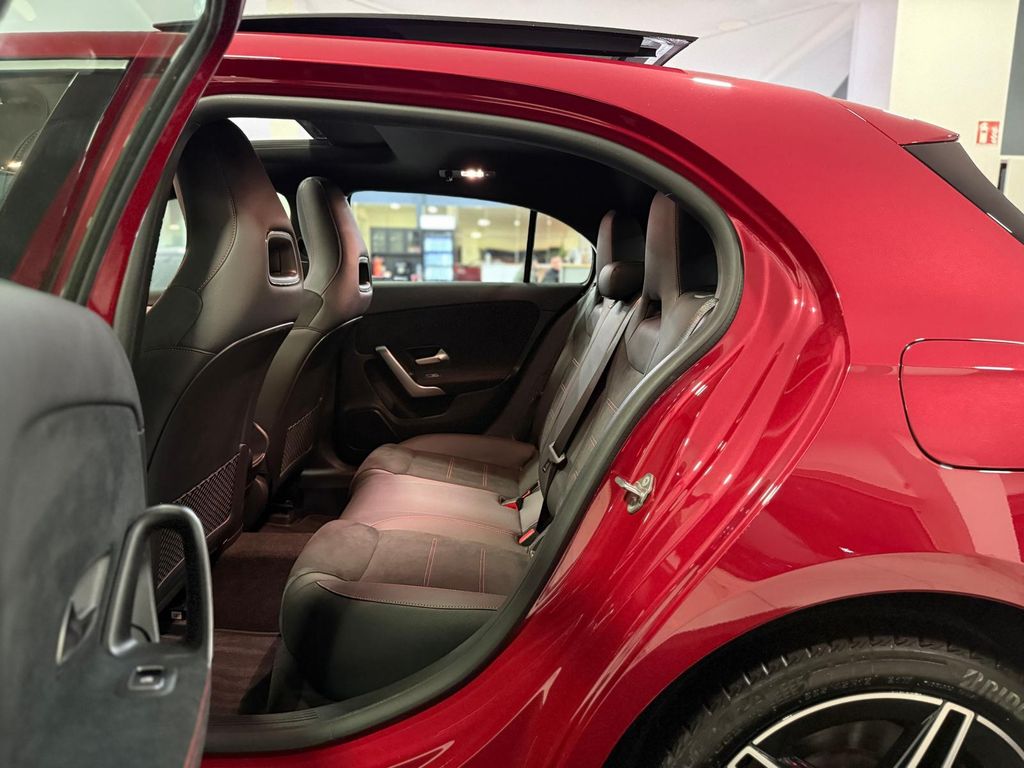 Mercedes-Benz A 250 2021