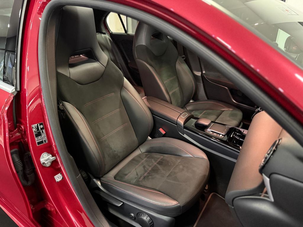 Mercedes-Benz A 250 2021