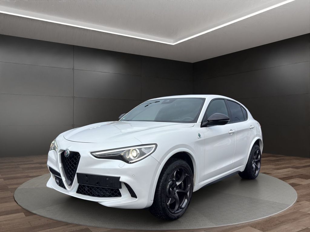 Alfa Romeo Stelvio 2021
