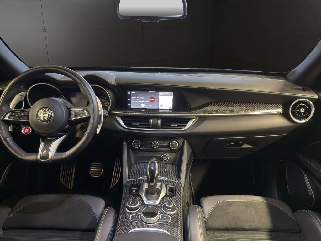 Alfa Romeo Stelvio 2021