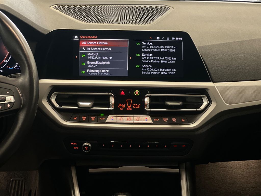 BMW 318 2022