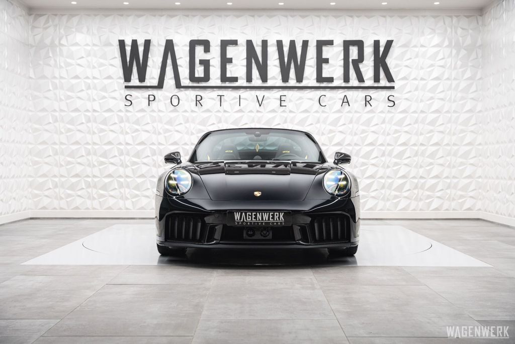 Porsche 992 2025