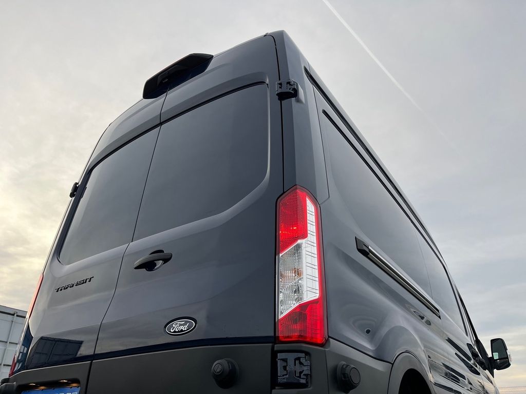 Ford Transit 2025