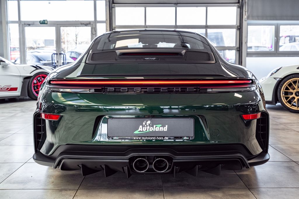 Porsche 992 2025