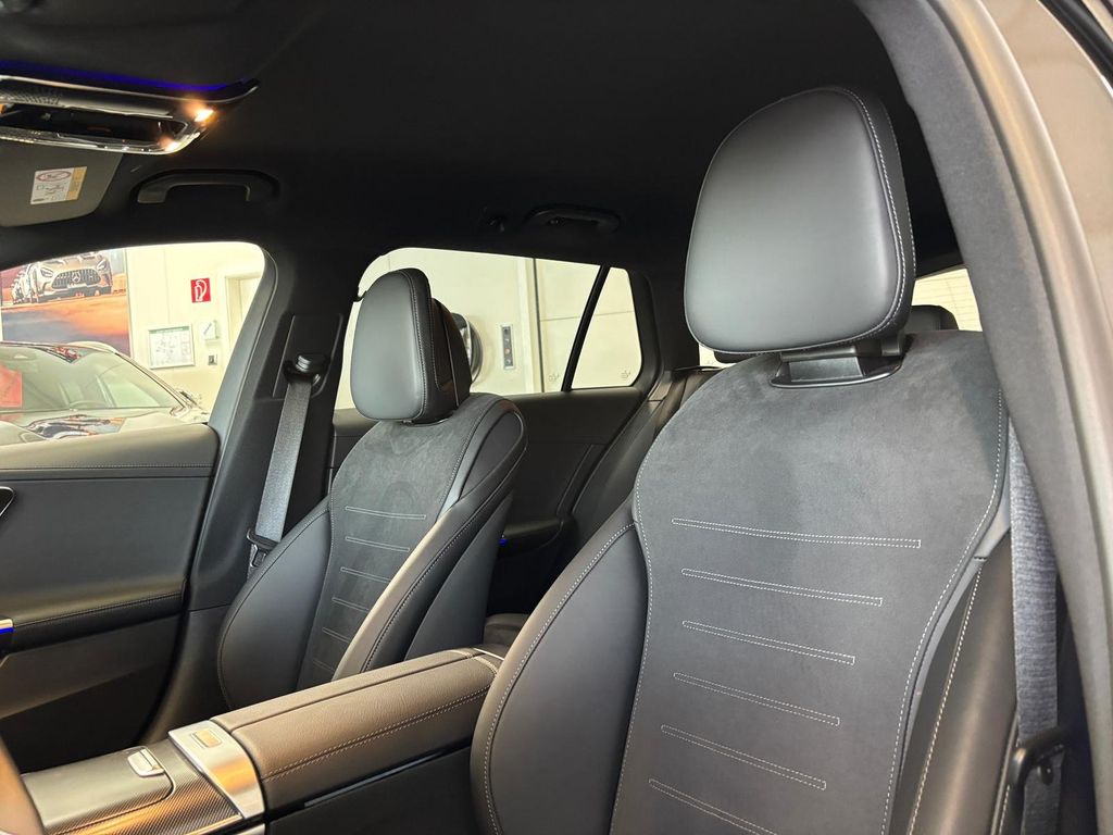 Mercedes-Benz C 300 2025