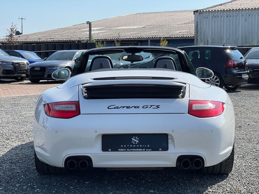 Porsche 911 2011