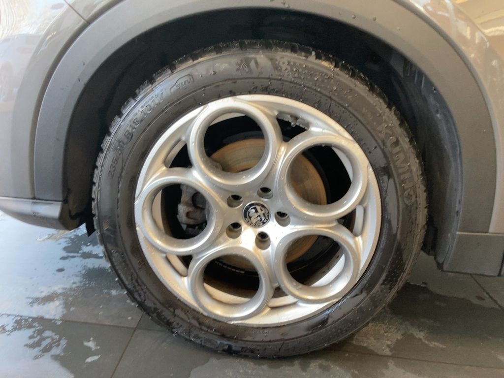 Alfa Romeo Tonale 2023