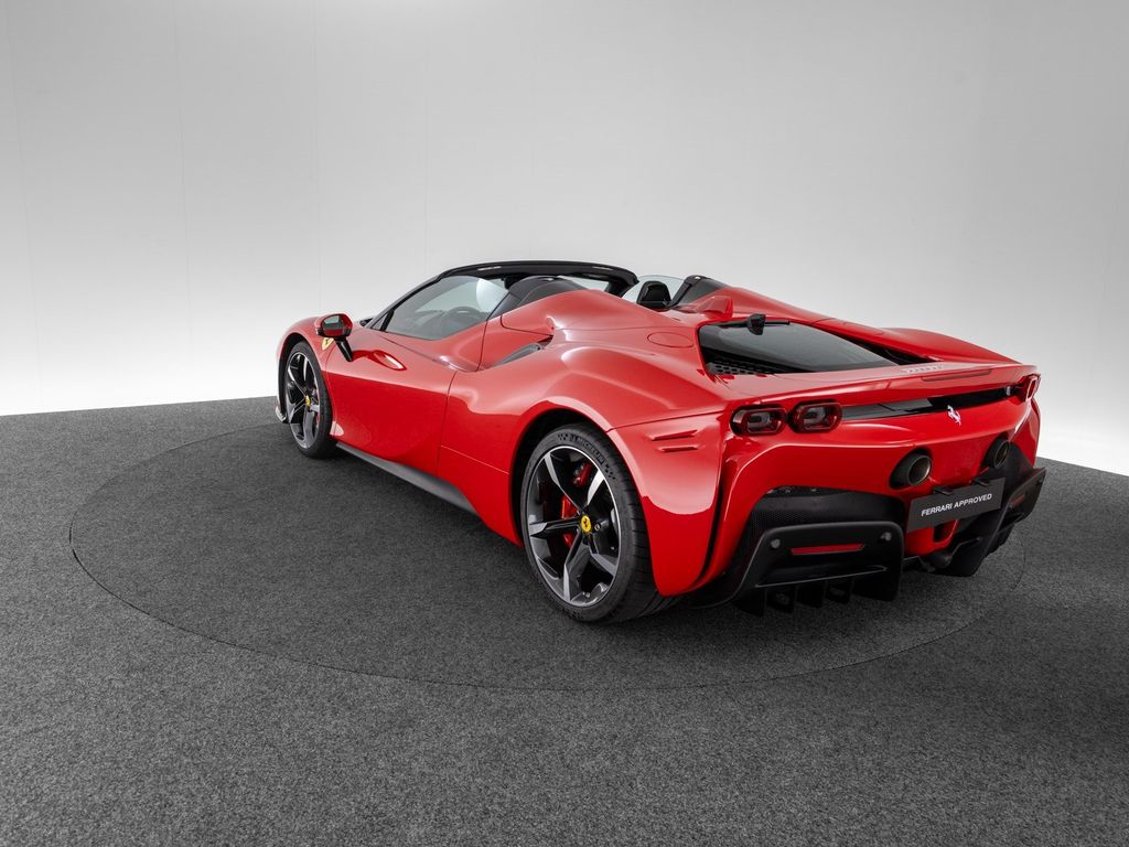 Ferrari SF90 2025
