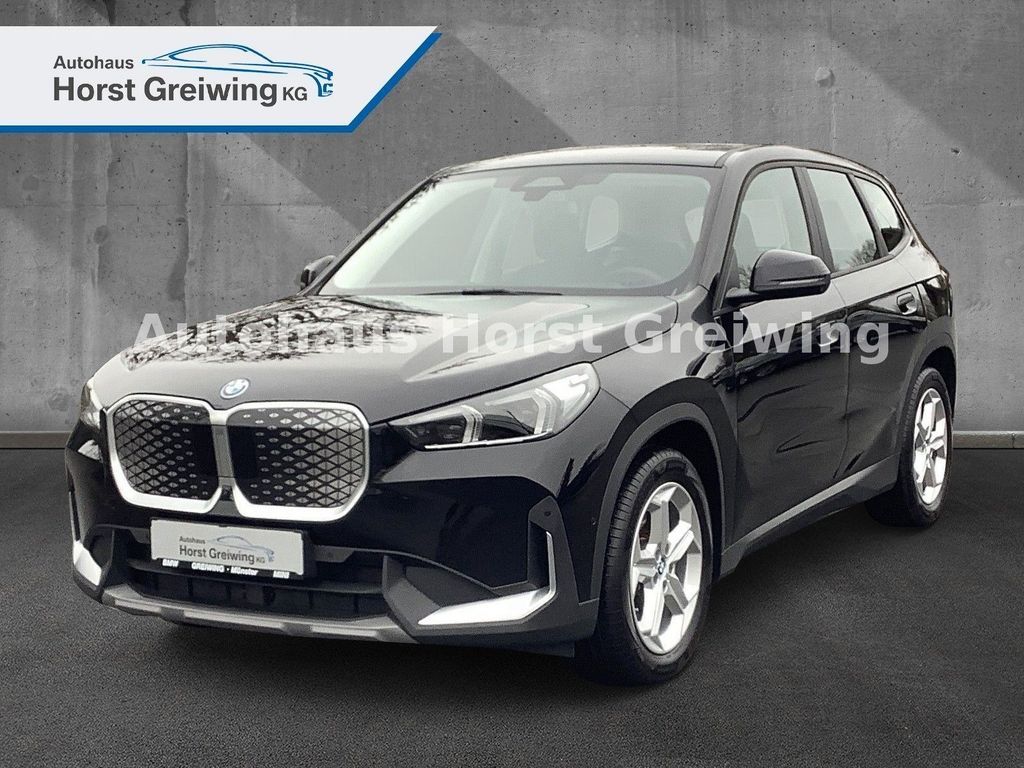 BMW iX1 2024