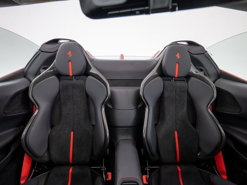 Ferrari SF90 2025
