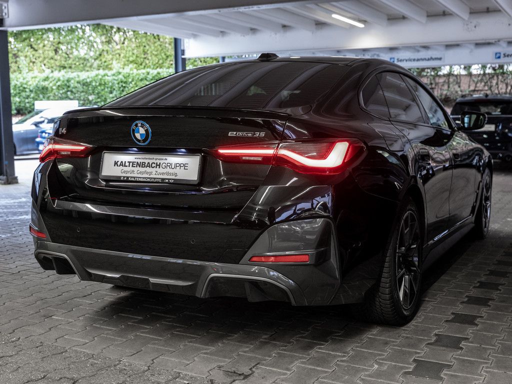 BMW i4 2023