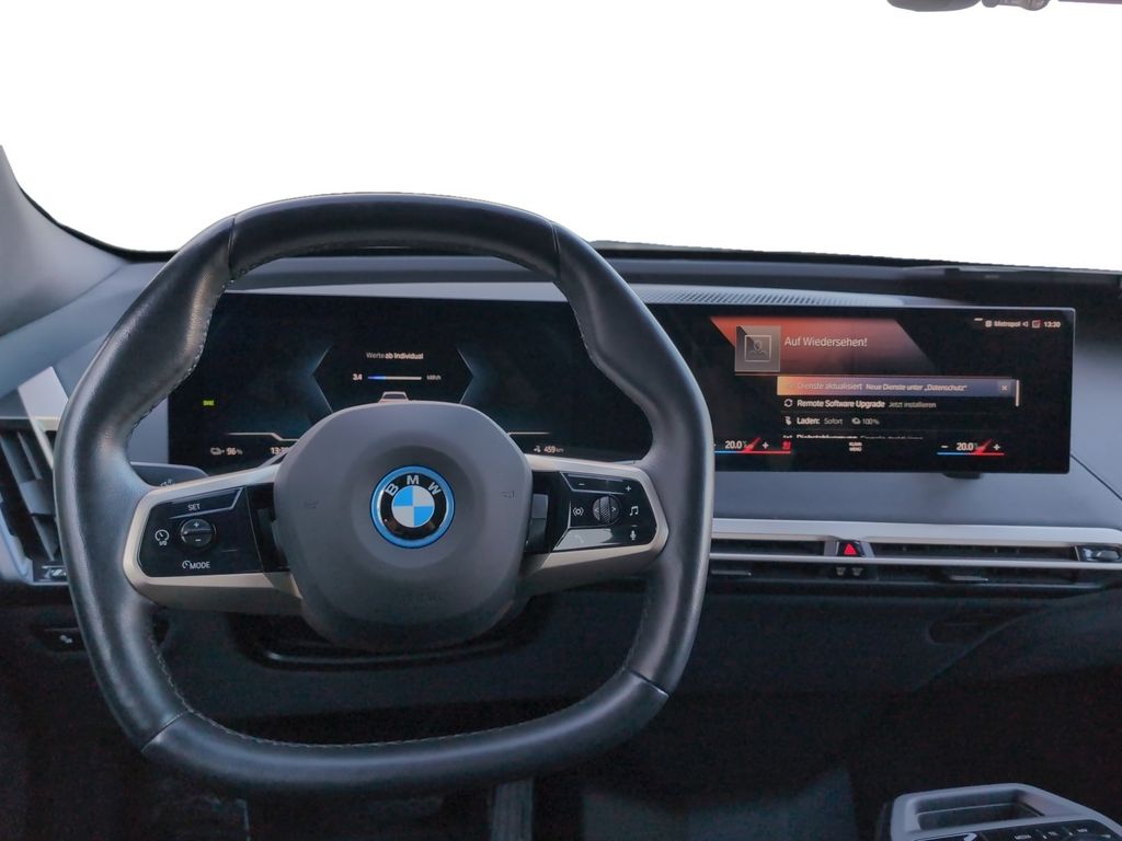 BMW iX 2022