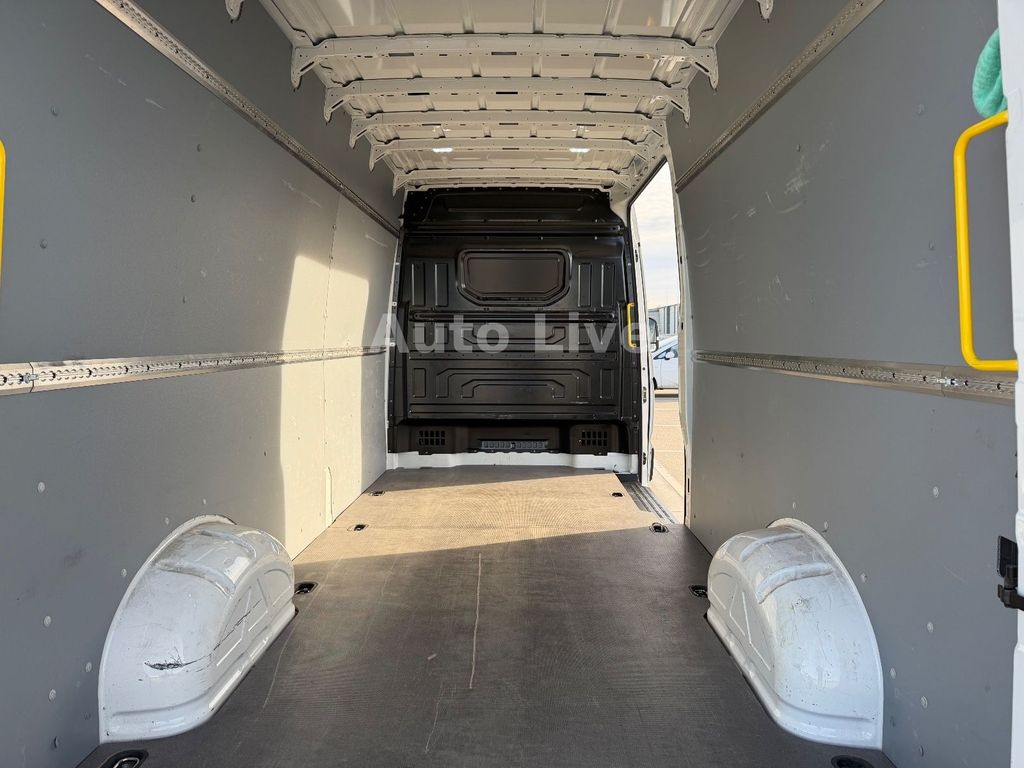 Volkswagen Crafter 2023