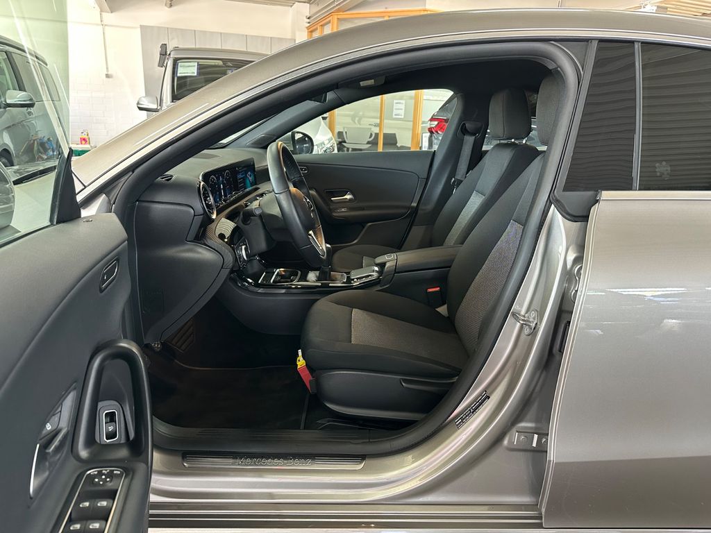 Mercedes-Benz CLA 180 2020