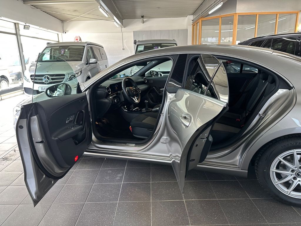 Mercedes-Benz CLA 180 2020