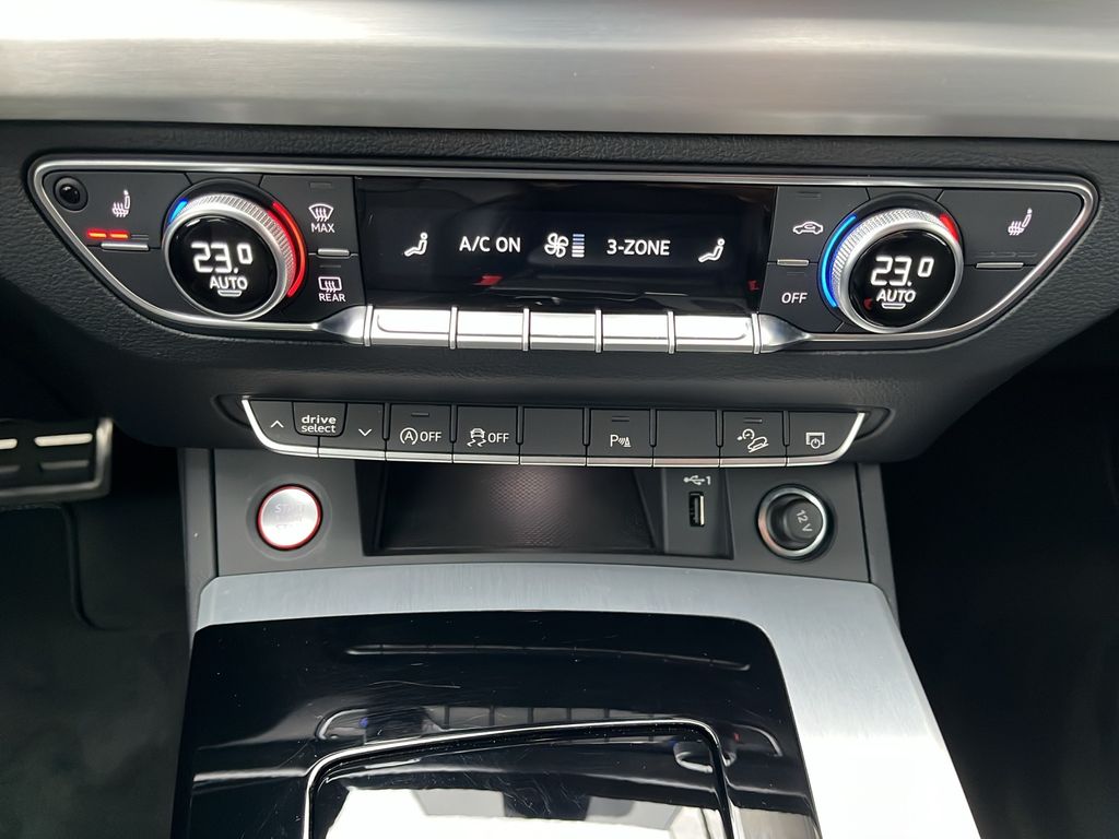 Audi SQ5 2022