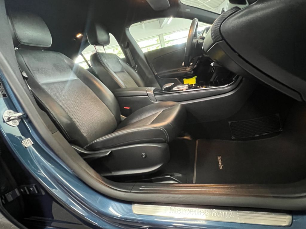 Mercedes-Benz CLA 180 2019