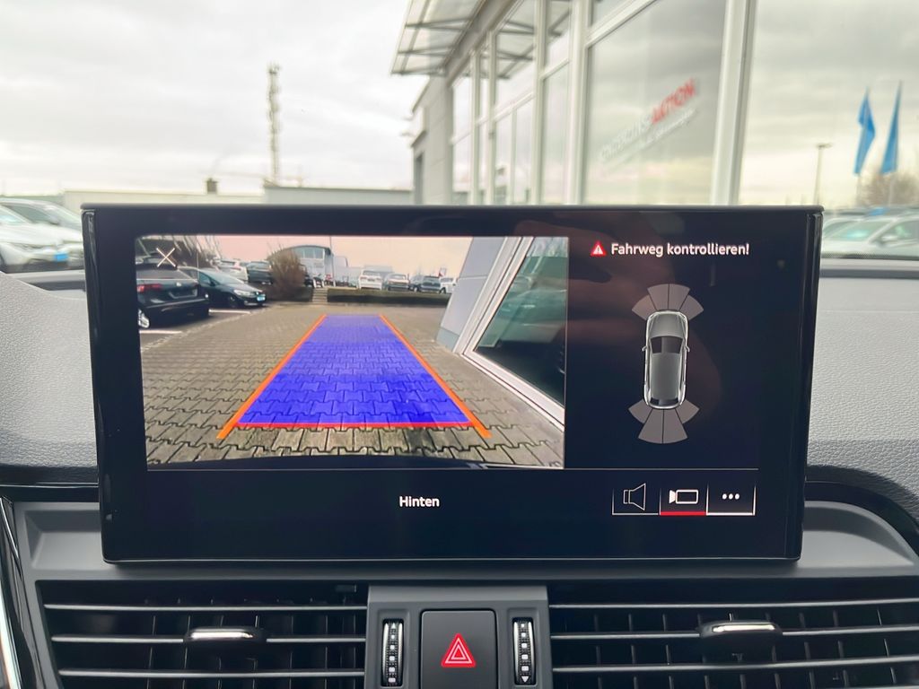 Audi SQ5 2022