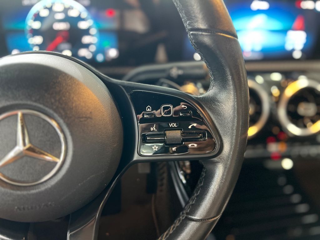 Mercedes-Benz CLA 180 2019