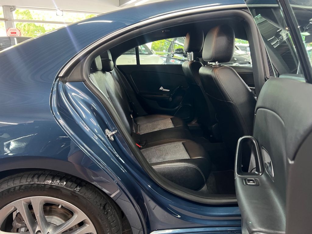 Mercedes-Benz CLA 180 2019