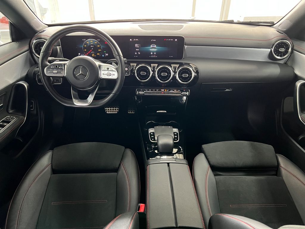 Mercedes-Benz CLA 180 2019