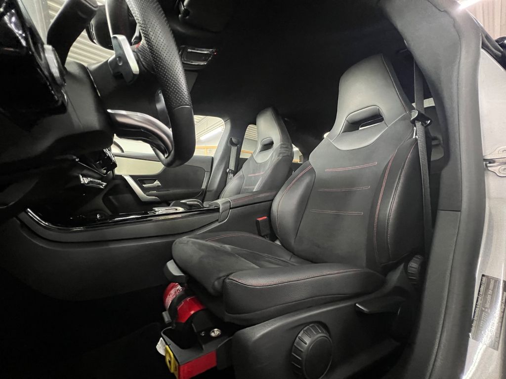 Mercedes-Benz CLA 180 2019