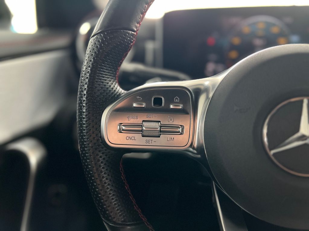 Mercedes-Benz CLA 180 2019