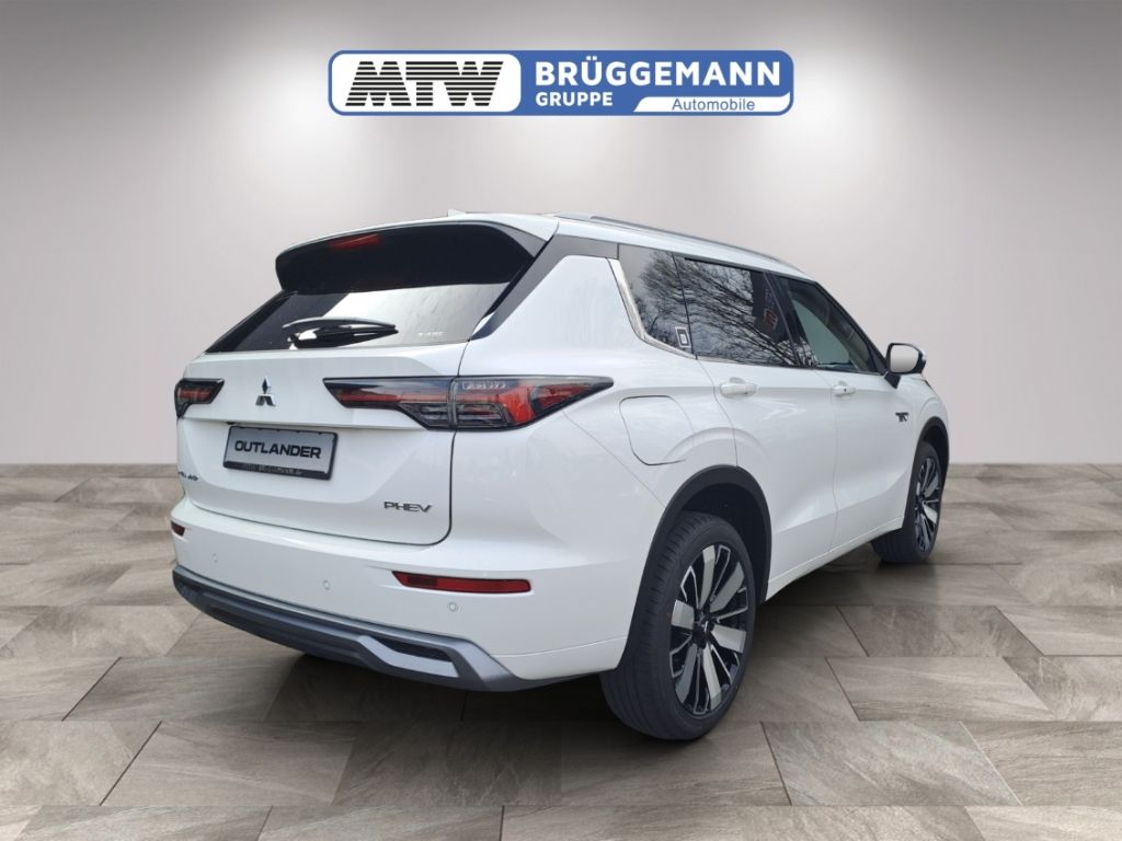 Mitsubishi Plug-in Hybrid Outlander