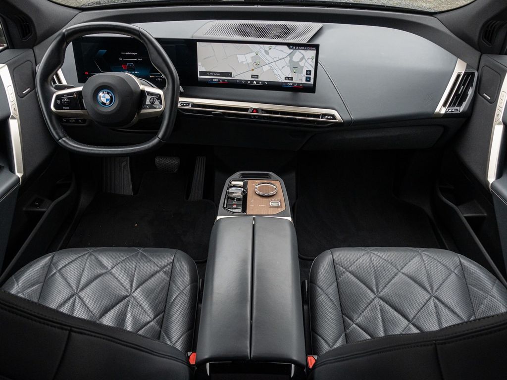BMW iX 2023