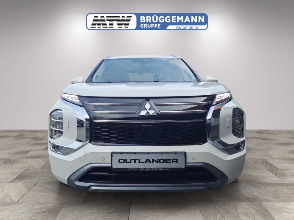 Mitsubishi Plug-in Hybrid Outlander