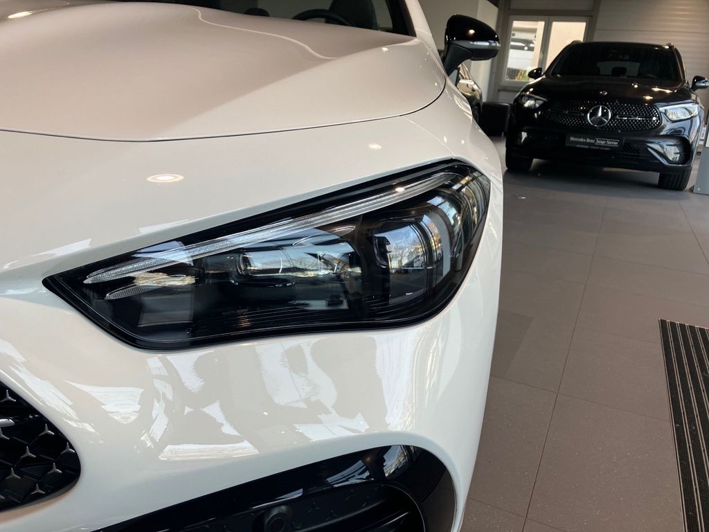 Mercedes-Benz CLE 200 2025