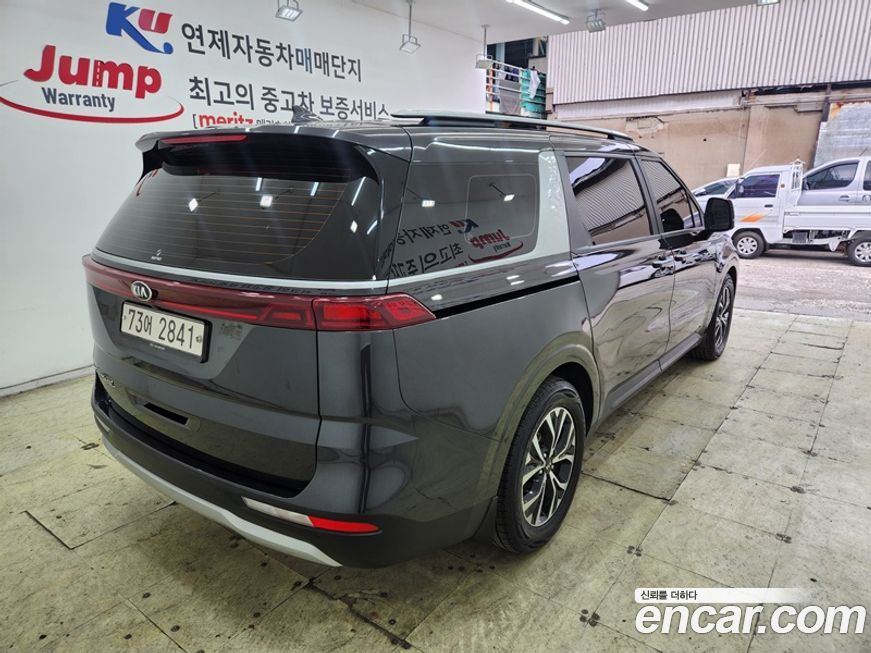Kia Canival 2021