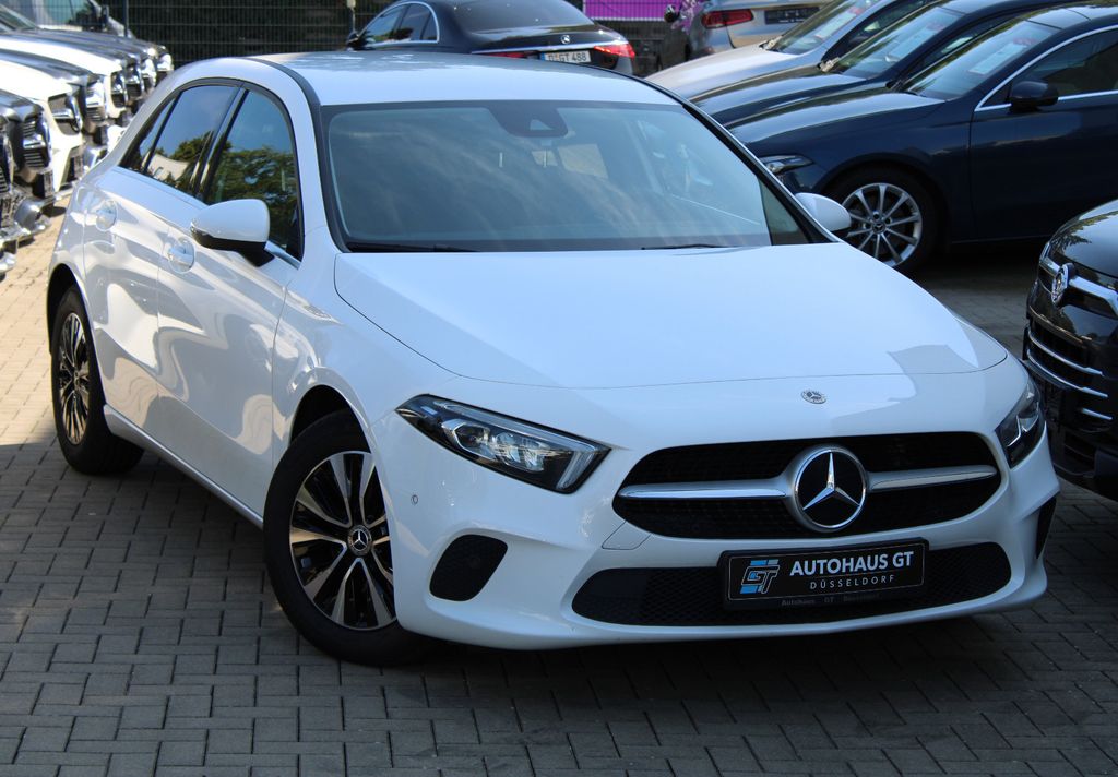 Mercedes-Benz A 180 2023