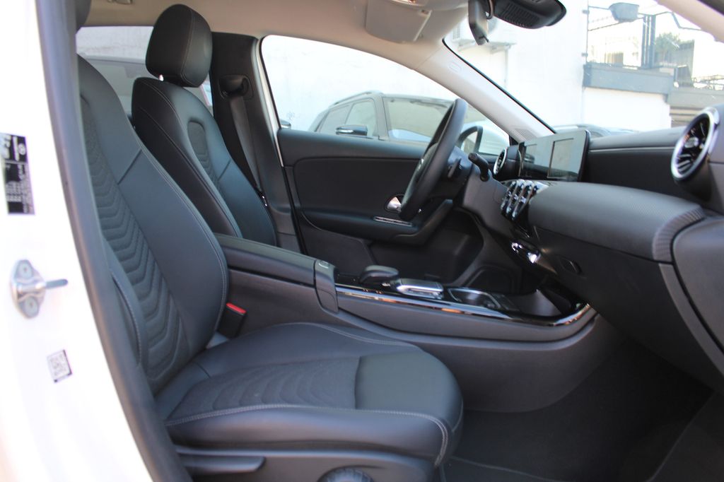 Mercedes-Benz A 180 2023